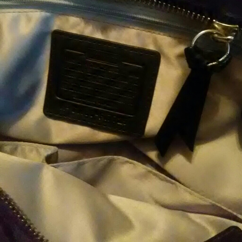 Coach black purse - Picture 6 of 8
